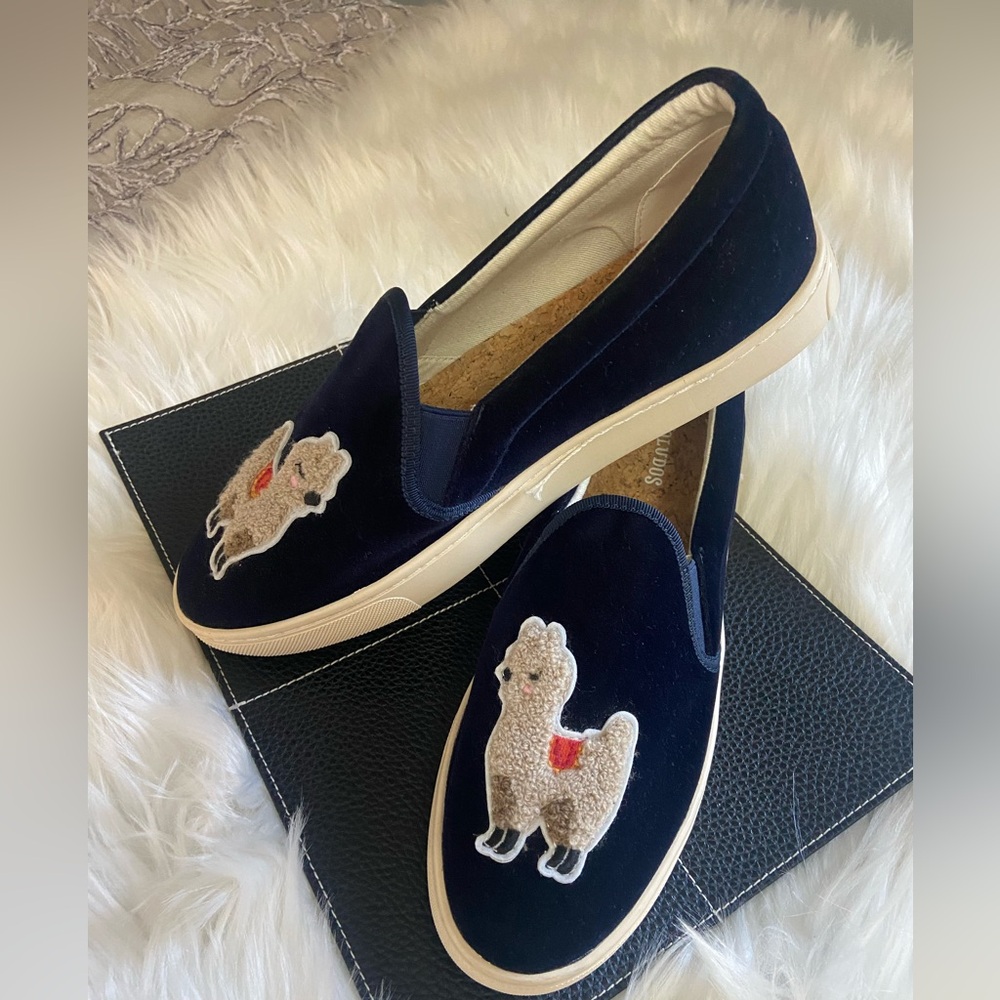 Soludos Sz 9.5 Navy Slip-On Shoes with Llama Embroidery - Picture 4 of 7